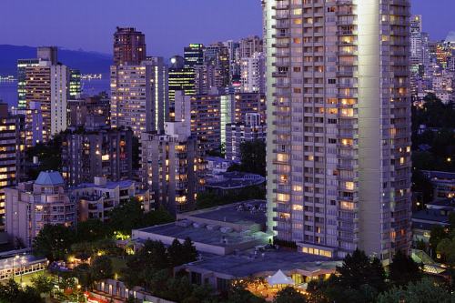 COAST PLAZA HOTEL&SUITES, VANCOUVER 001